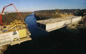 Traunbrücke Wels I122